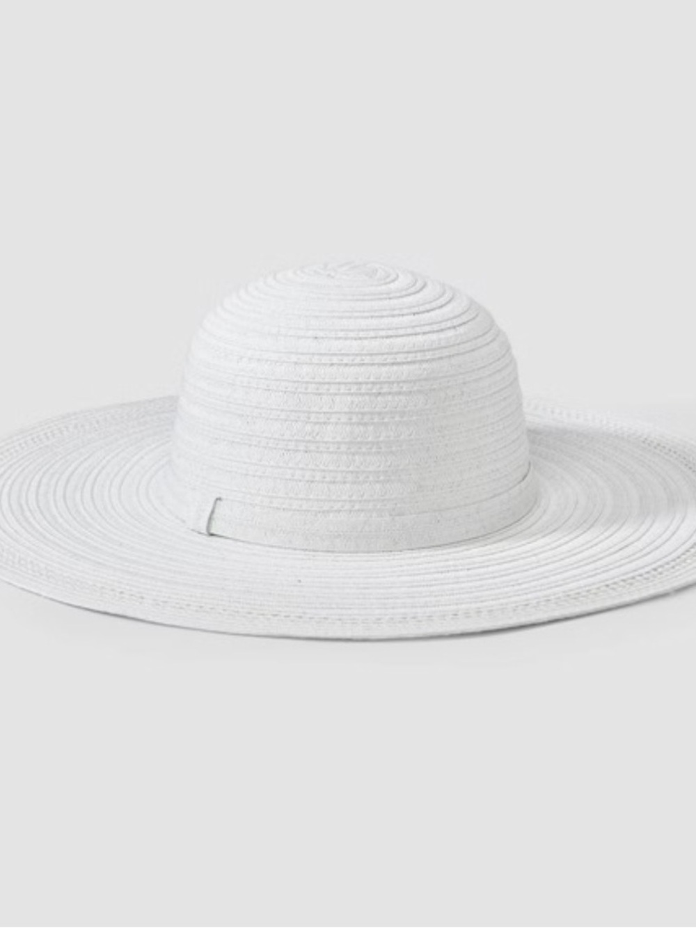 Target Brand Shade & Shore White Sun Hat - NWT adjustable size